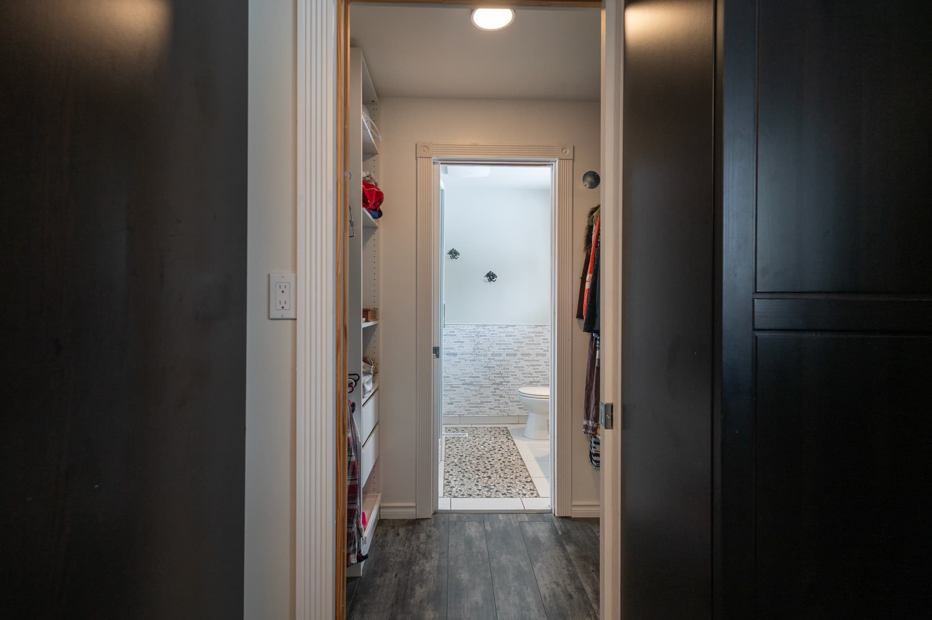 Primary bathroom in the country acreage delivery demo